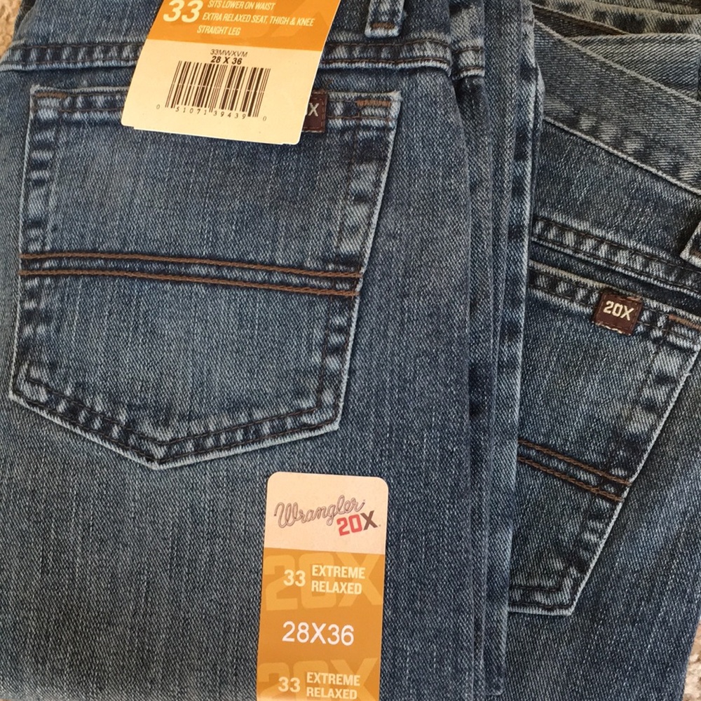 2 Pair Wrangler 20X Extreme Relaxed jeans 28x36